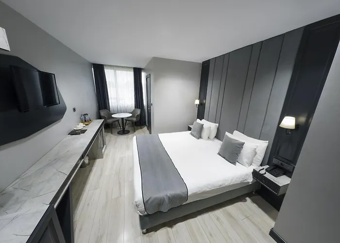 Istanbul Airport Express Hotel *